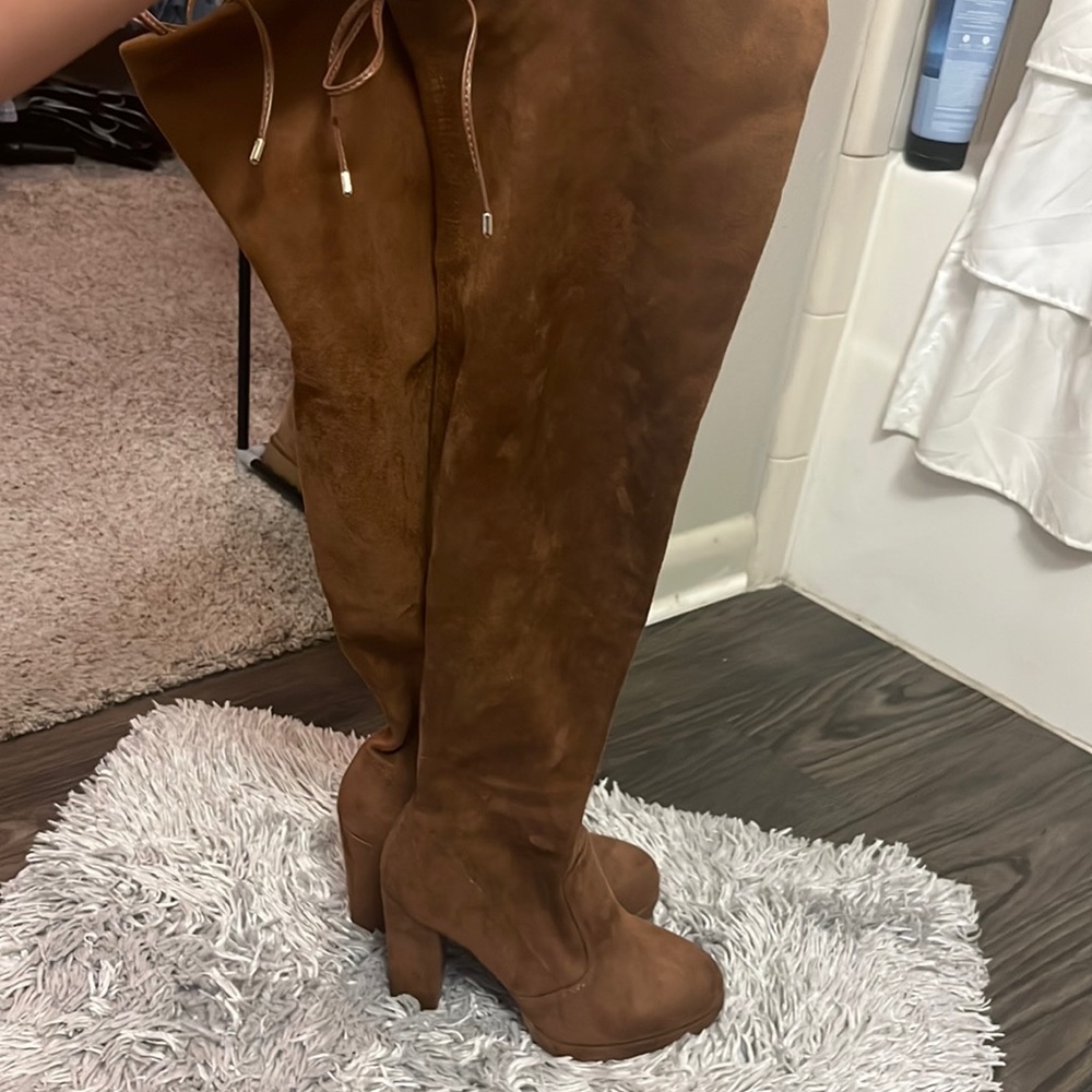 Gianni Bini over the knee boot